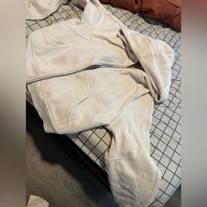 White Opal oversized full zip scuba